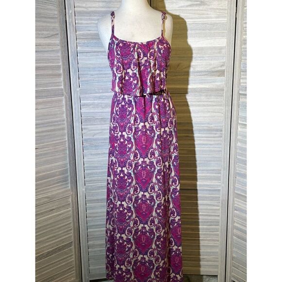 FrancescaâsâAlyaâ
Drapedâ
Sundress - Picture 7 of 16